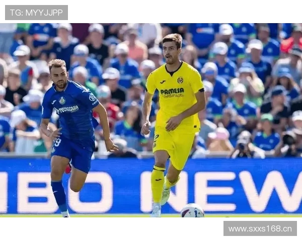 布坎南上演帽子戏法 比利亚雷亚尔大胜赫罗纳三球横扫对手